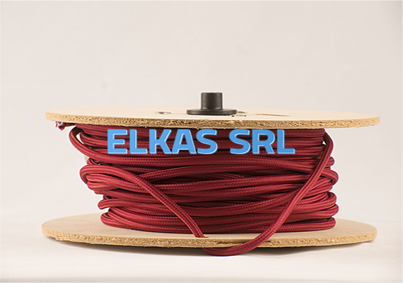 Nuestros cables cuentan con certificación. Además cuentan con un proceso de pegado que evita que se despelucen en su armado.
